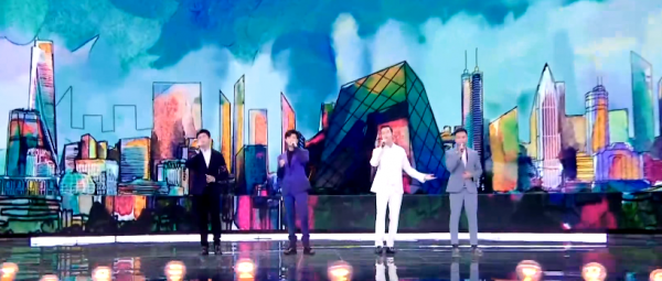 把唐國強和張國立安排在一起，導演用心了，殷秀梅把晚會推向高潮