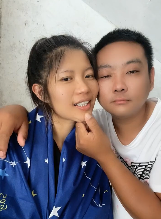 張方方的平地";翻船";記:從水泥西施到人人喊打,她比想象的更惡劣 張方方的平地";翻船";記:從水泥西施到人人喊打,她比想象的更惡劣