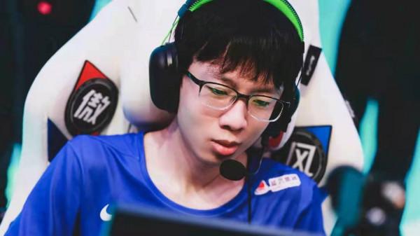 虎娘日報：永恆之森面板上新 Smlz暫別春季賽場