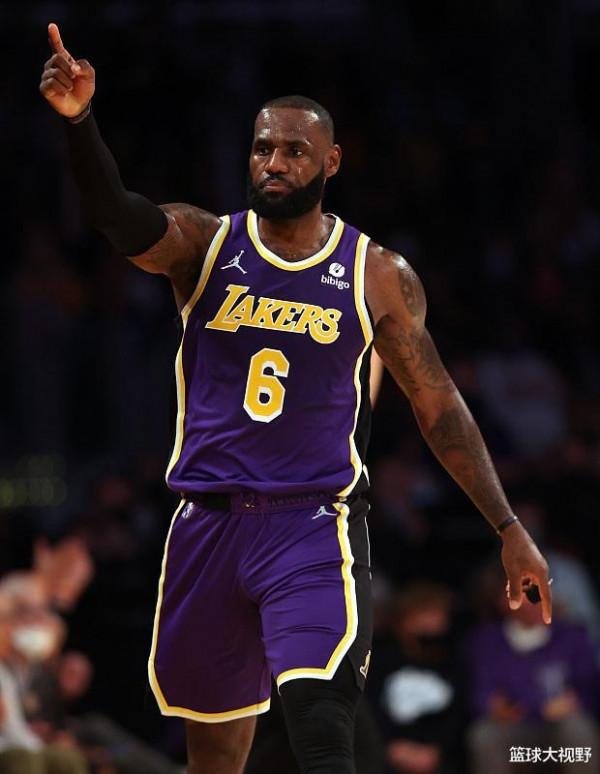 大逆轉!詹姆斯26+8,騎士新王16中10,威少創新高,安東尼大驚喜 大逆轉!詹姆斯26+8,騎士新王16中10,威少創新高,安東尼大驚喜