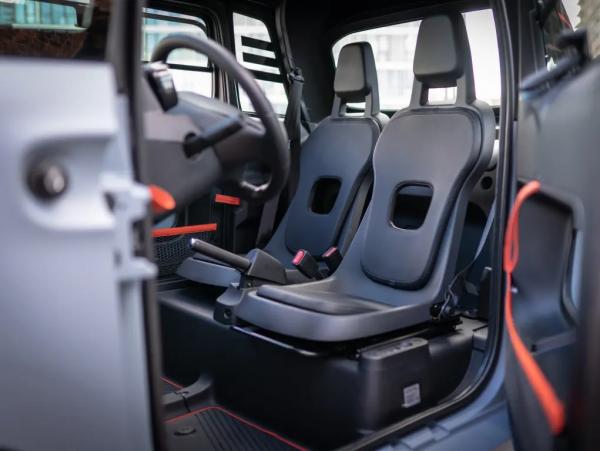 雪鐵龍的&quot;老頭樂&quot;，前後長得一模一樣？法系車不愧個性之王