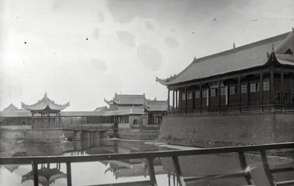 奇女劉青霞:丈夫離世,鉅額家產遭親戚搶奪,她借腹生子逆風翻盤 奇女劉青霞:丈夫離世,鉅額家產遭親戚搶奪,她借腹生子逆風翻盤