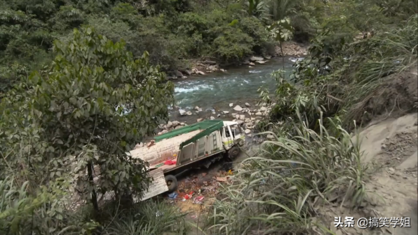 拋下2個老婆搞運輸,男子走上“死亡公路”,5000米高原輕鬆拿捏 拋下2個老婆搞運輸,男子走上“死亡公路”,5000米高原輕鬆拿捏