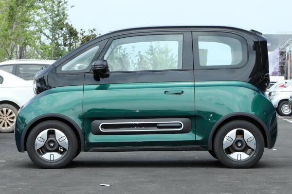 漂亮又好開的代步小車,續航305公里,比宏光MINI還好看,KiWi EV 漂亮又好開的代步小車,續航305公里,比宏光MINI還好看,KiWi EV