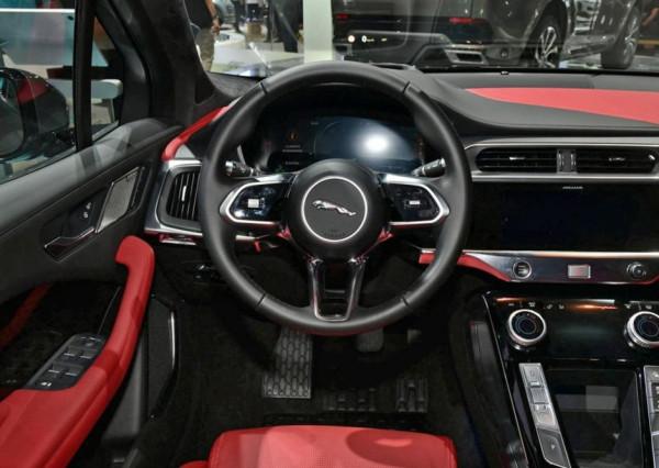 純電動捷豹I-PACE,4.8秒破百並不稀奇,關鍵是要63萬 純電動捷豹I-PACE,4.8秒破百並不稀奇,關鍵是要63萬