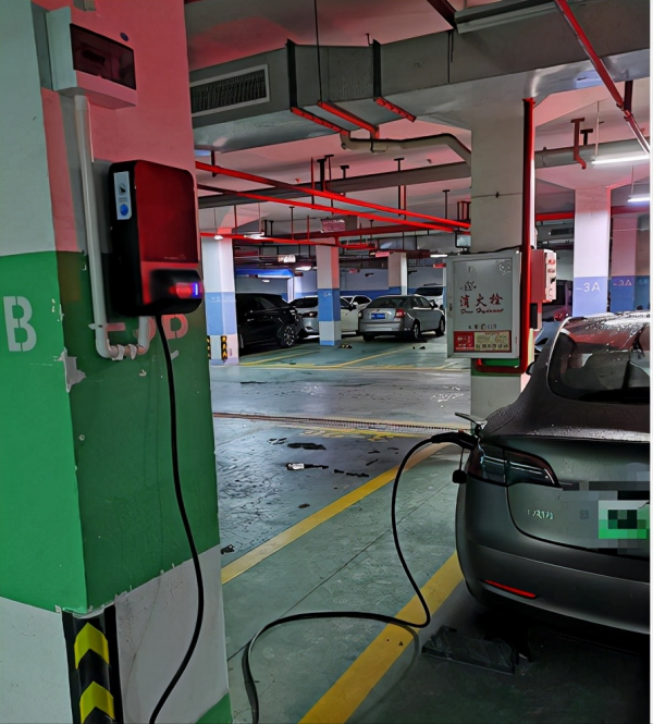 2個月開2044公里,滿電跑了一次高速,特斯拉Model 3用車分享 2個月開2044公里,滿電跑了一次高速,特斯拉Model 3用車分享