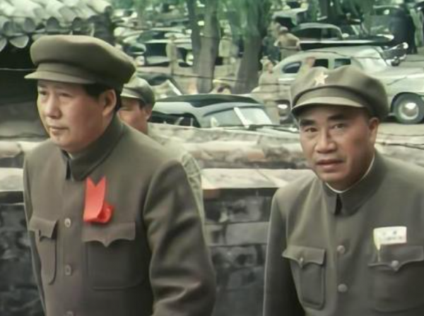 《開國大典》:這六人為何能排到總理前面? 《開國大典》:這六人為何能排到總理前面?