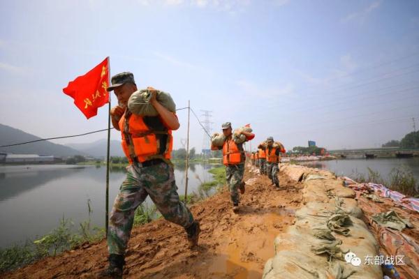 兩名轉業士官，幹得漂亮