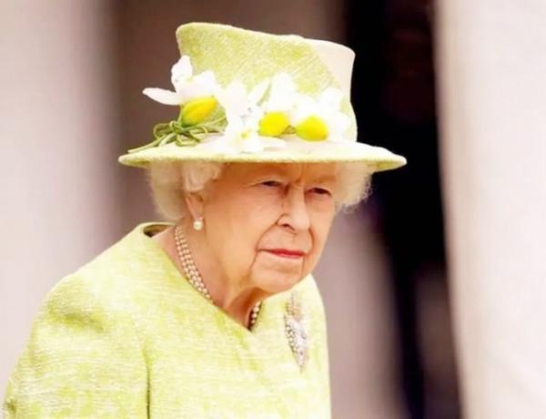 1986年,一位盲人來到上海外事辦:請把我送上英女王的遊輪 1986年,一位盲人來到上海外事辦:請把我送上英女王的遊輪