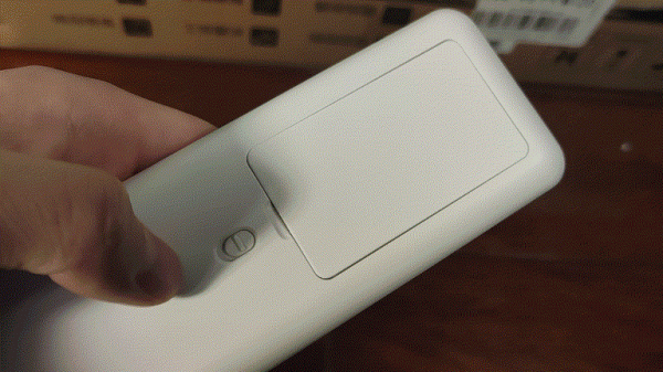 水花壓的比奧運冠軍還好！——東芝T7泡沫牆智慧馬桶蓋