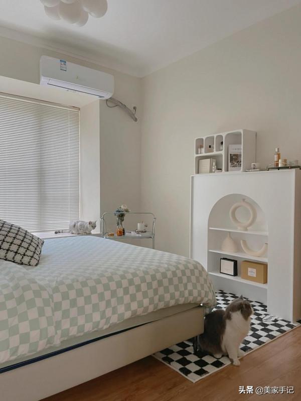 不顧親友反對堅持窮裝,126㎡家只刷漆不弔頂,效果反而溫馨治癒 不顧親友反對堅持窮裝,126㎡家只刷漆不弔頂,效果反而溫馨治癒