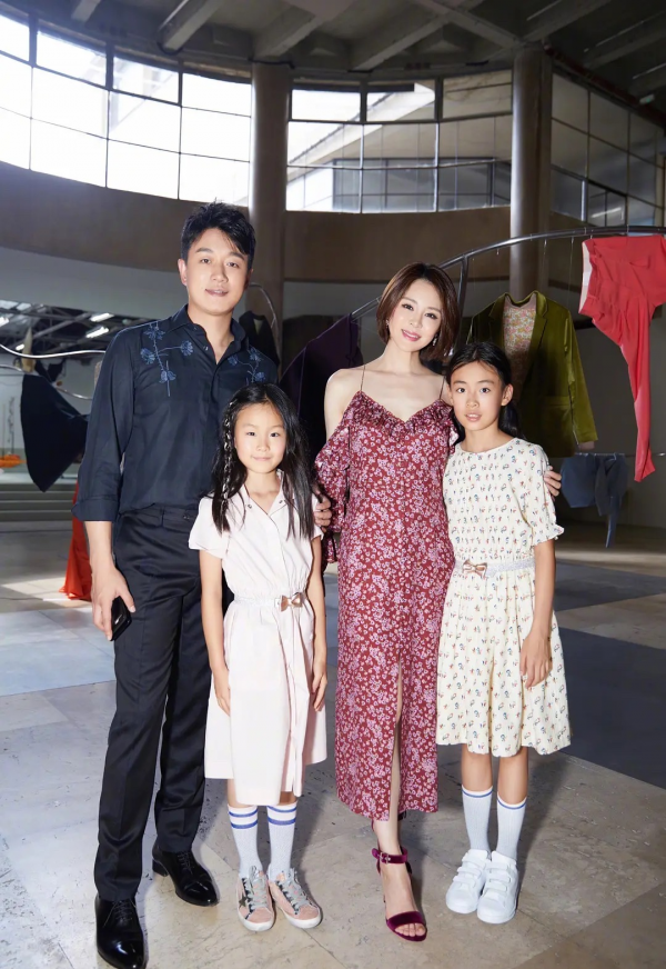 長相浪費基因？這些星二代，明明跟父母共用一張臉