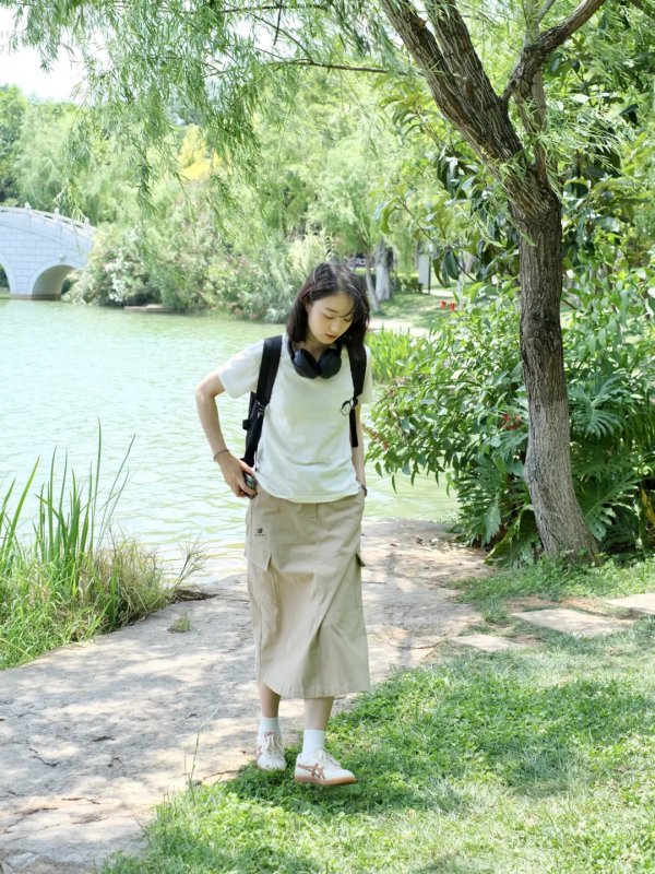 今年早秋，打敗小白鞋，這雙鞋誰穿誰美