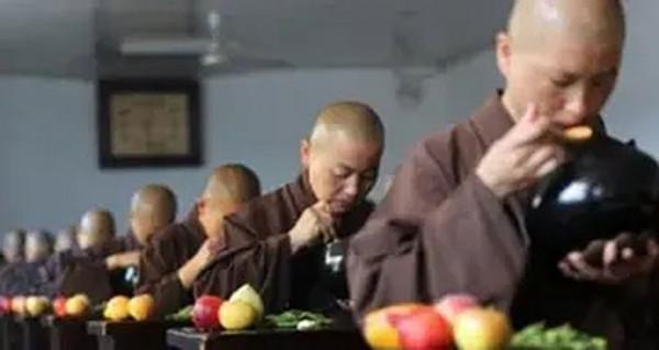 東北“純正”尼姑廟:不搞旅遊、不收門票,每年特定時間去乞食 東北“純正”尼姑廟:不搞旅遊、不收門票,每年特定時間去乞食