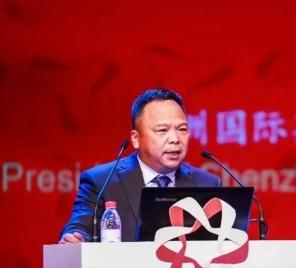 中國好老闆馬建榮:花1億元為員工做食堂,包車送員工回家過年 中國好老闆馬建榮:花1億元為員工做食堂,包車送員工回家過年