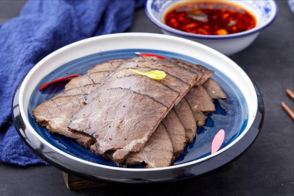 醬牛肉別再焯水，切記“1醃2泡”竅門，軟爛入味不塞牙，還不腥