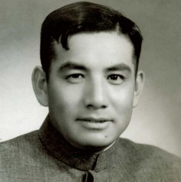 1947年孟良崮戰役，許世友怒摔粟裕電話，戰後不出來，怕被陳毅罵