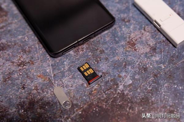 輕鬆解決手機記憶體不足,大華NM高速儲存卡,讓我的手機重煥青春 輕鬆解決手機記憶體不足,大華NM高速儲存卡,讓我的手機重煥青春