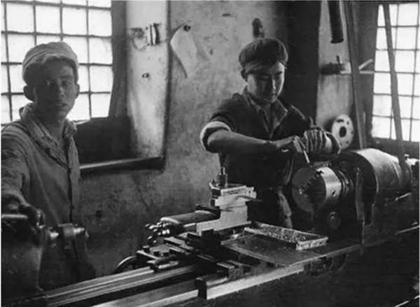 1938年,我軍撿到日軍售賣的化肥,專家大喜:這是給我們送武器 1938年,我軍撿到日軍售賣的化肥,專家大喜:這是給我們送武器