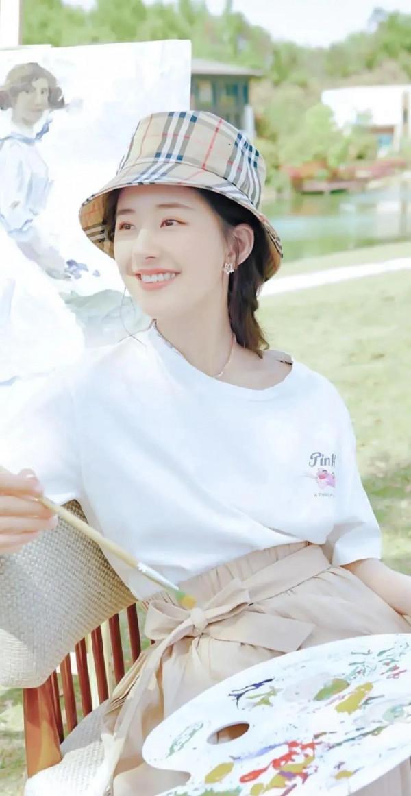 原來這些女明星都是M形唇,一個比一個漂亮 原來這些女明星都是M形唇,一個比一個漂亮