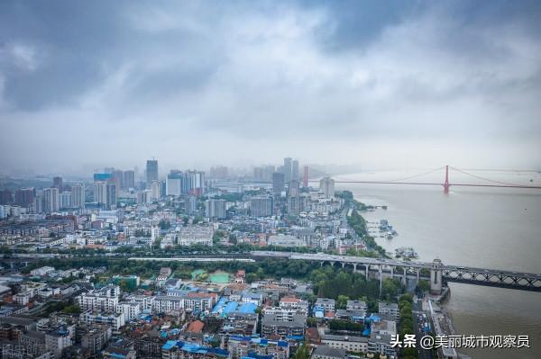 鄭州和武漢,一個是富二代,一個是窮小子 鄭州和武漢,一個是富二代,一個是窮小子