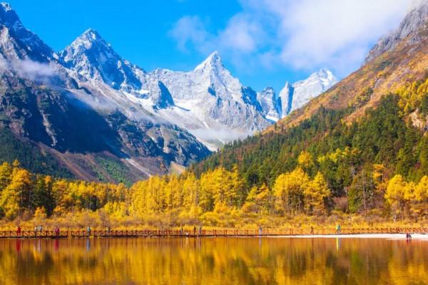 「畢棚溝」秋日秘境，品詩和遠方