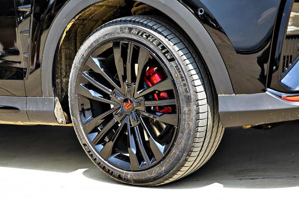 智駕開箱丨底盤和操控是給我最大的驚喜,場地試駕上汽R汽車MARVEL R 智駕開箱丨底盤和操控是給我最大的驚喜,場地試駕上汽R汽車MARVEL R