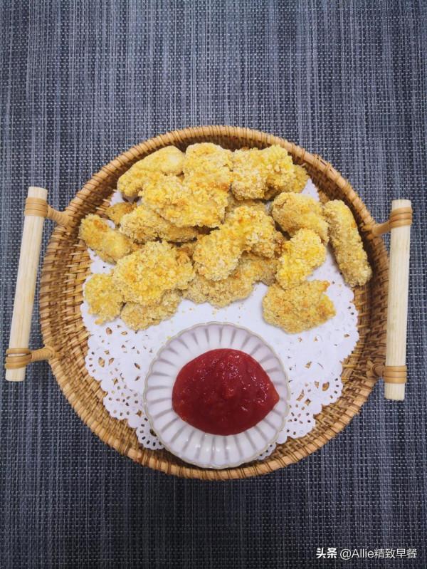 雞胸肉再出新美食，用自制麵包糠做無油版雞米花，外酥裡嫩，真香