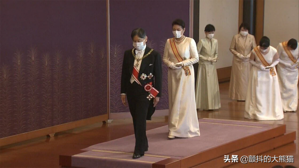 照片錦集：“新年祝賀儀式”愛子公主身著長裙 首次執行公務