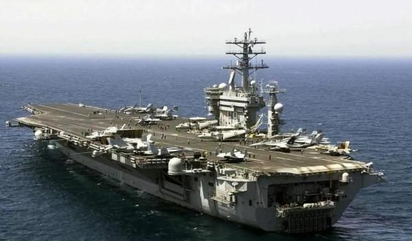 尼米茲號航母 尼米茲號航母