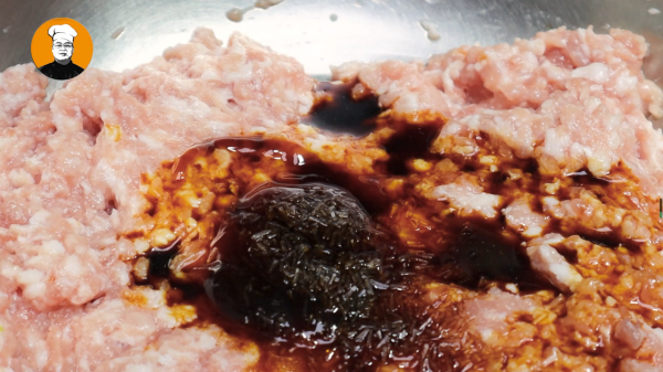 白菜豬肉餡水餃,教你這樣調餡才好吃,皮薄餡多,鮮嫩又營養 白菜豬肉餡水餃,教你這樣調餡才好吃,皮薄餡多,鮮嫩又營養