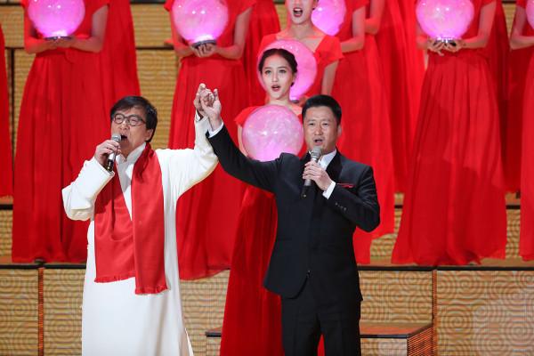 成龍對吳京的“嫉妒”,折射出多少香港電影人的無奈 成龍對吳京的“嫉妒”,折射出多少香港電影人的無奈