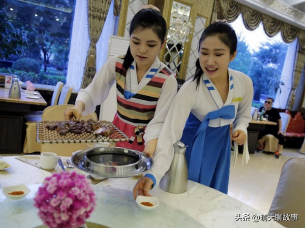 朝鮮女生來國外,日常做什麼工作呀?有點心酸呢 朝鮮女生來國外,日常做什麼工作呀?有點心酸呢