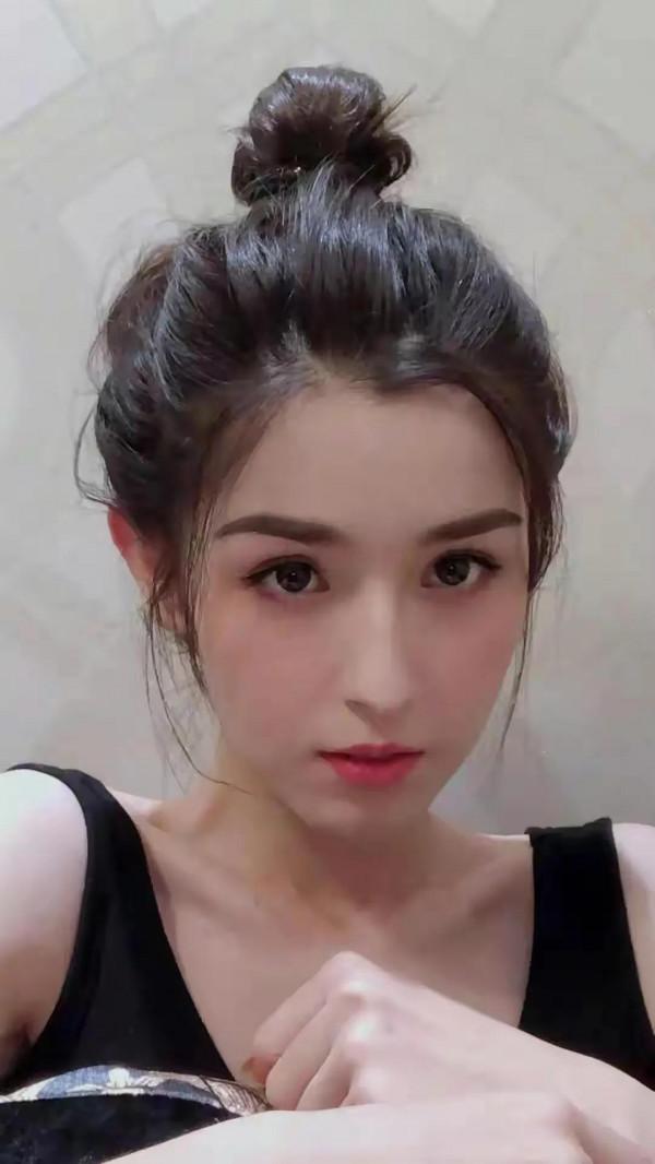 「哈尼克孜」祥光萬里畫依依