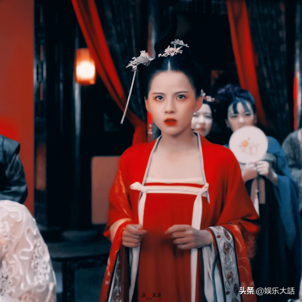 別再迷信張叔平了！這四位新造型師有靈氣有想法，關鍵作品還亮眼