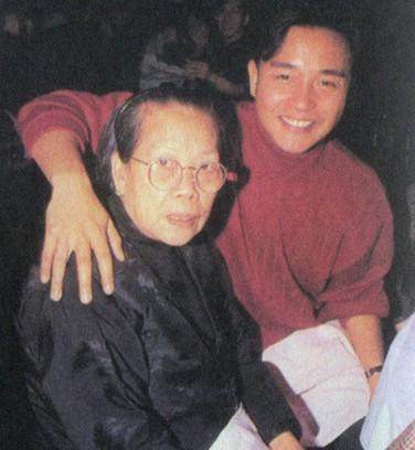 縱有摯愛唐鶴德相伴，哥哥張國榮為何還是走上了輕生之路？