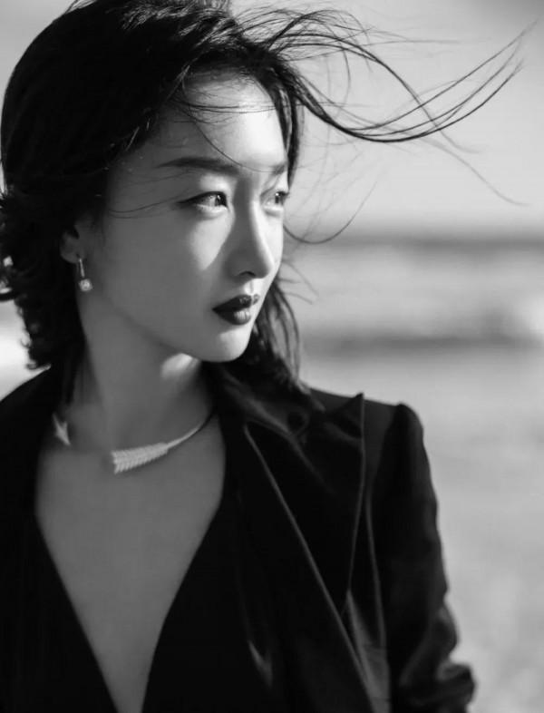 周冬雨的臉一上鏡就是高階電影臉