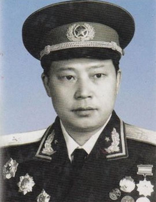 1945年，蔣介石對毛澤東說：跟我一起幹吧！毛主席如何回答？