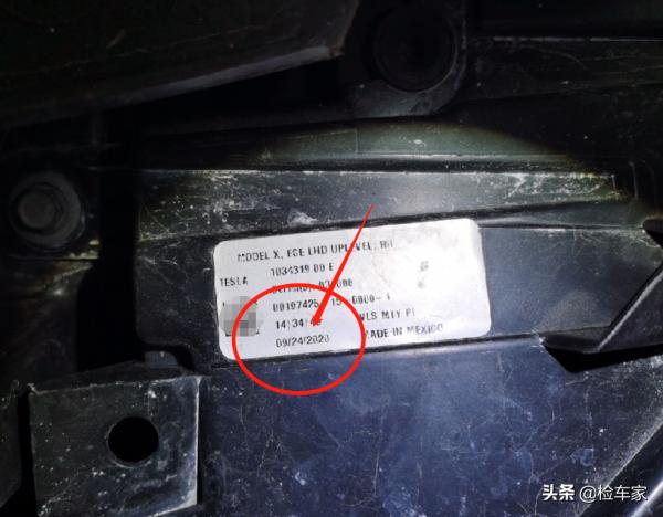 全鋁車身很香？輕輕撞一下都肉疼！這輛45萬的特斯拉就是例子