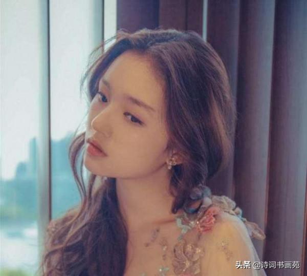 他挑戰冷軍畫“美人魚”林允，冷軍賣了兩千萬，他卻只賣50萬