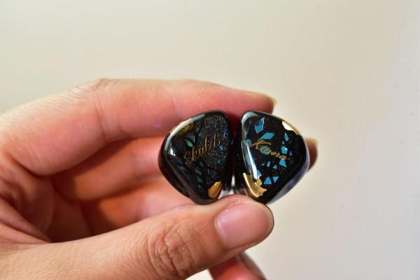 野心勃勃的國產旗艦8動鐵耳塞試聽，8KHz之前峰谷值相差不足4dB