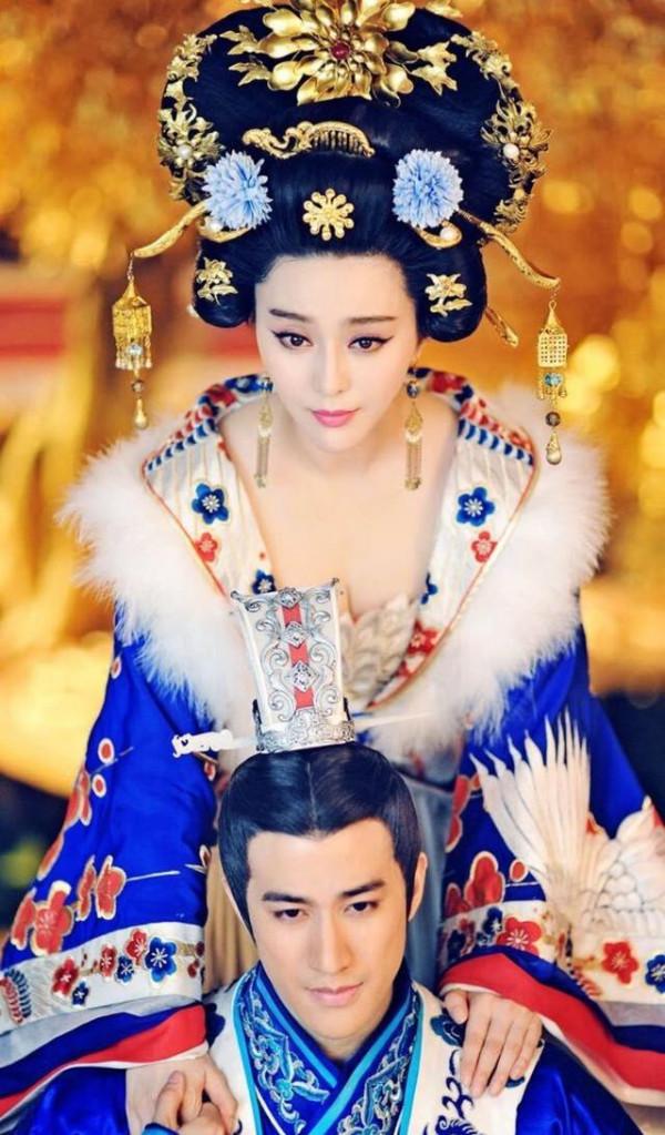 電視劇《風起洛陽》開播，武則天不似女皇神似貞子