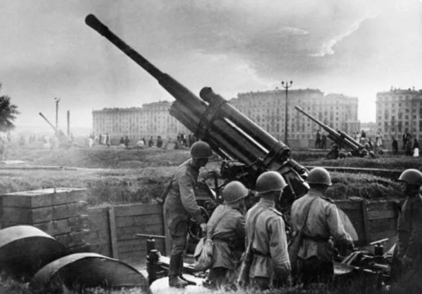 同樣是戰敗國，為何日本敢公然叫板中俄韓等國，德國卻很老實？