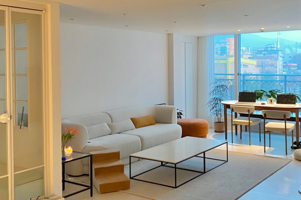 90㎡二手房非常簡單，跟奢華不沾邊，&OpenCurlyDoubleQuote;封閉式玄關&rdquo;被誇裝修模板