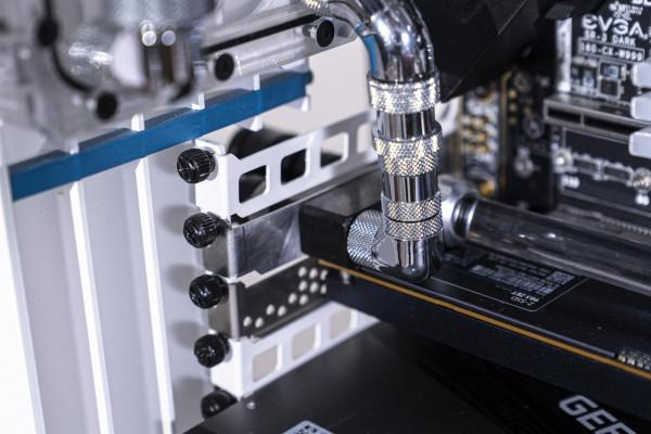 如今無人問津的旗艦平臺初玩-3175X裝機測試分享「上集」