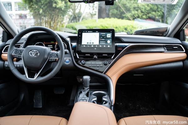 德系車不香了?這臺豐田王牌家轎,6月賣得比朗逸還火! 德系車不香了?這臺豐田王牌家轎,6月賣得比朗逸還火!