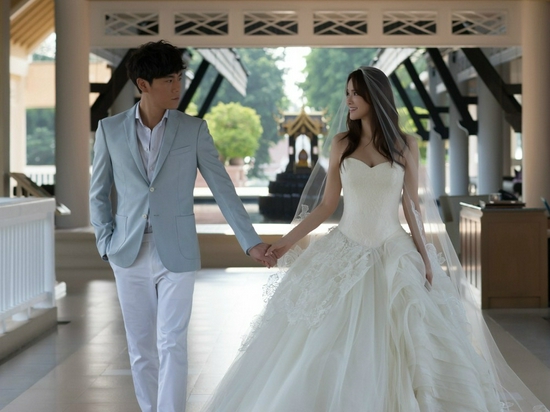 伊能靜談與秦昊相差十歲姐弟戀：愛情不應被年齡限制