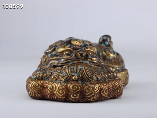 清代乾隆爐鈞釉瑞獸擺件規格：高4.8cm 寬8cm 長13.7cm