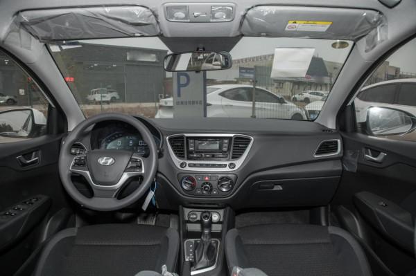 試駕2020款悅納，時尚好開，年輕人的最優選？