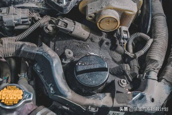 「奇怪の風」修復一臺行駛異響漏風的豐田皇冠，守護經典再次動人